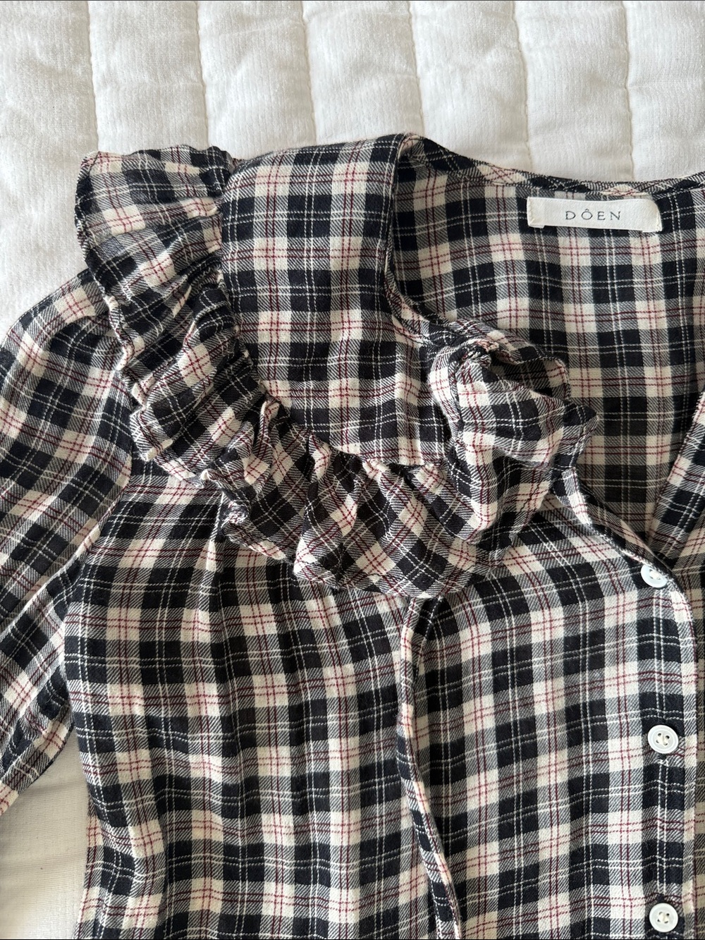 Doen Black & Cream Plaid Ruffle Collar Button-Down Top - Picture 3 of 6